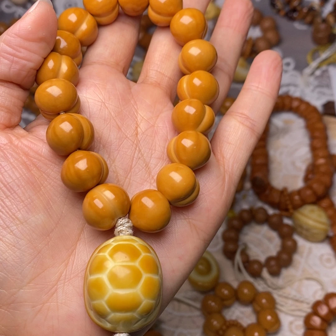 把件猴头核桃柯基屁桃龟甲