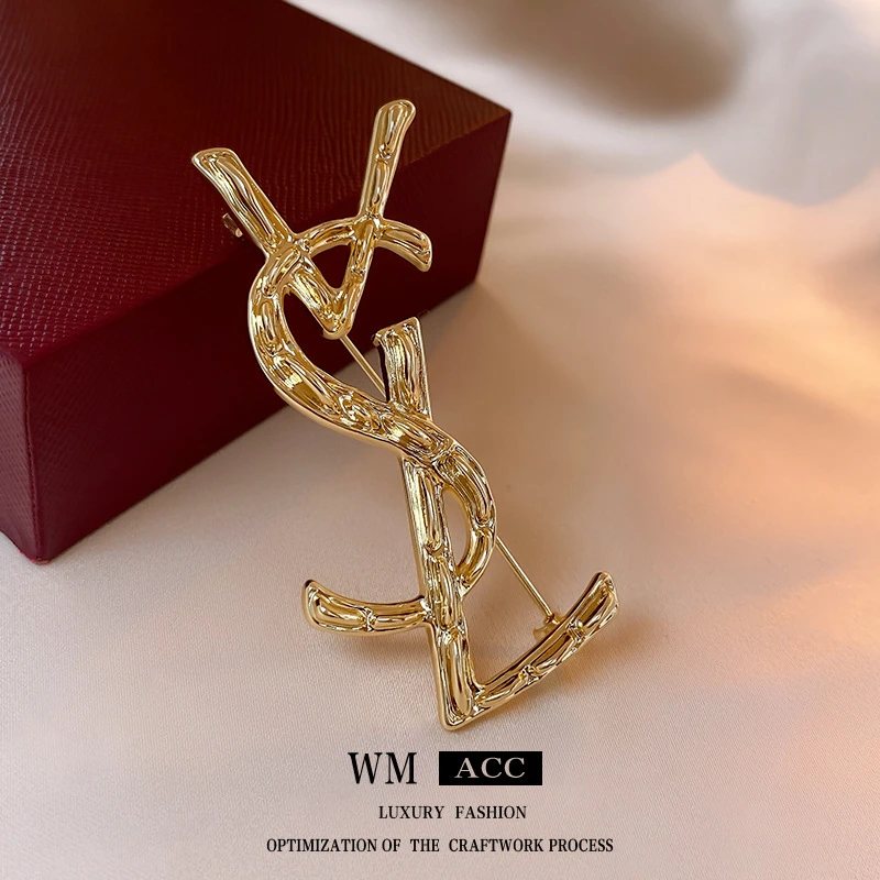 铜陶瓷胸针 字母*SL胸针 法式小众设计感别针 轻奢高级感防走光西