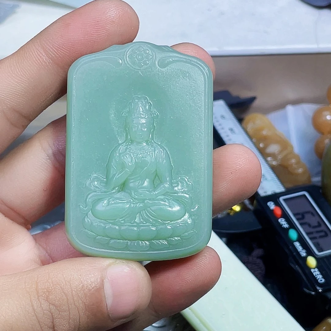 颈饰未镶嵌和田玉相**晚