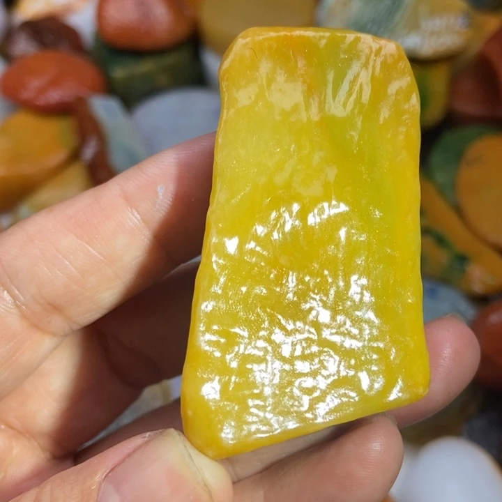 洢***夏翡翠未镶嵌颈饰缅甸