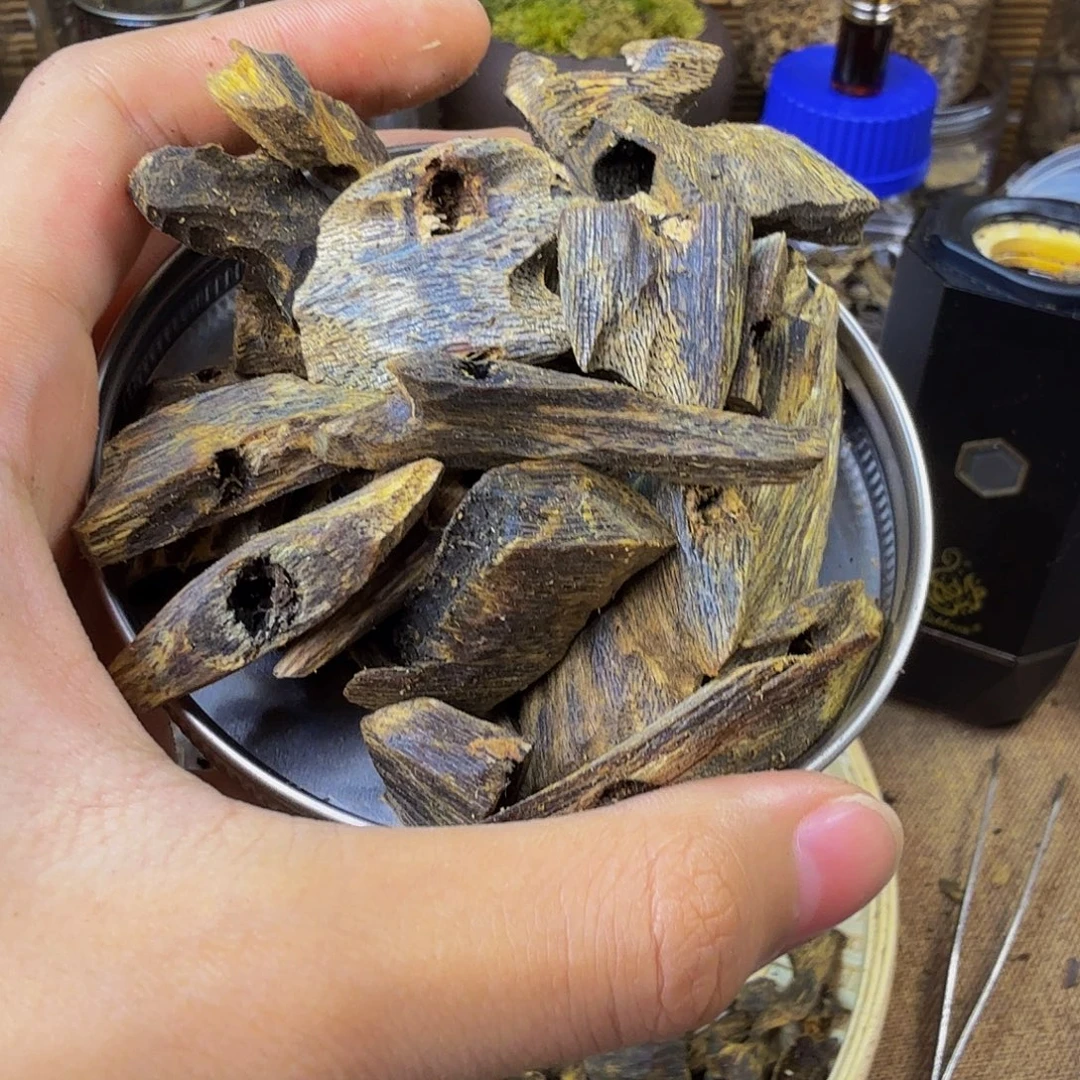 0***6蓝宝石快料200克。