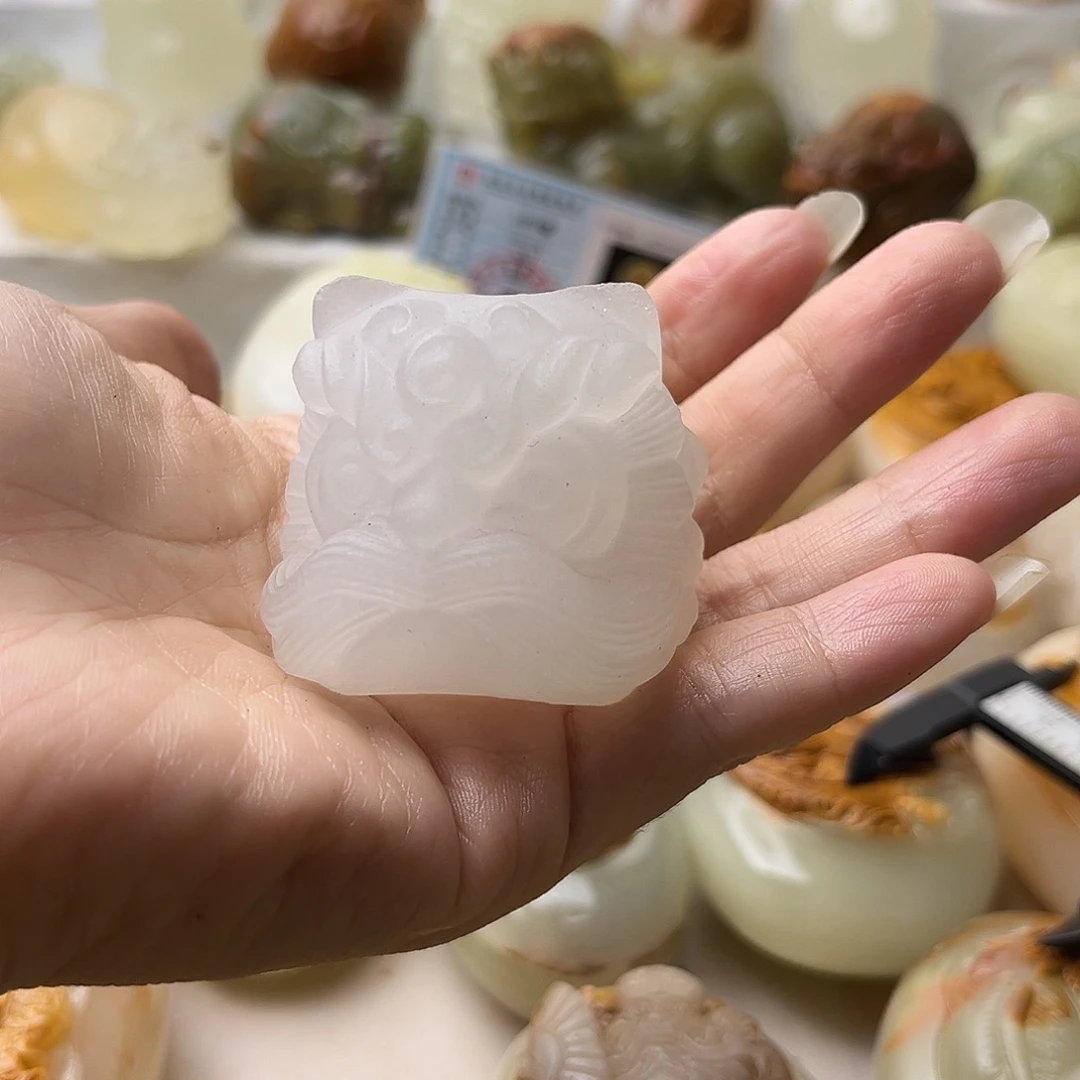 石材方解石手把摆件不退换醒狮微瑕