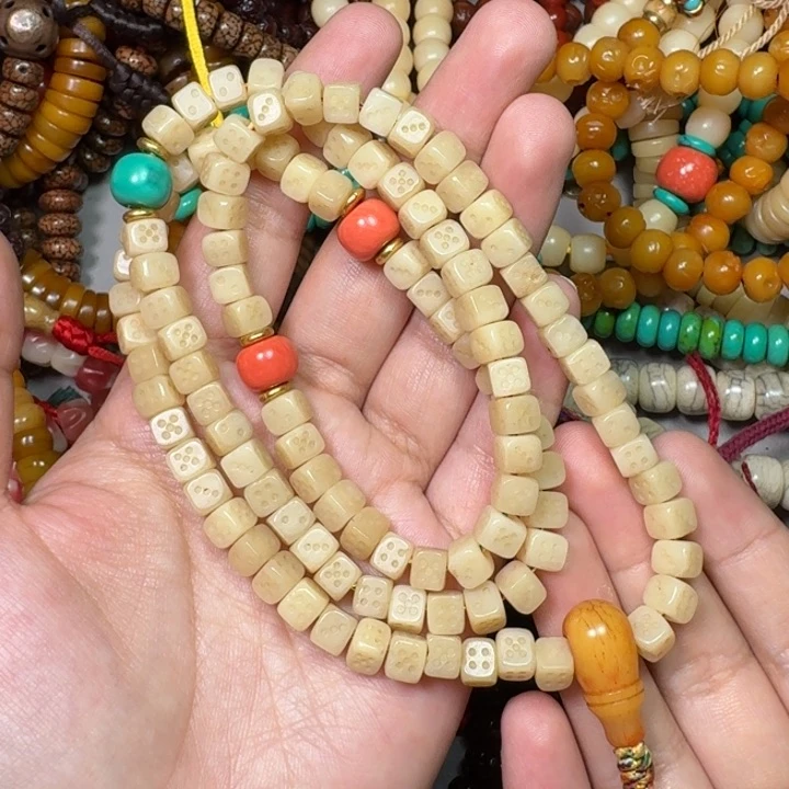 琉璃颈饰哈哈哈哈