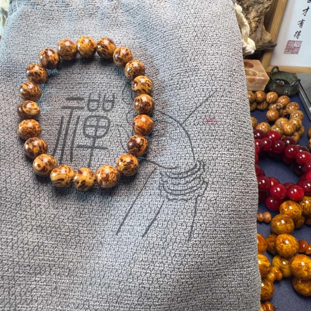 ****行琥珀木1.0原木瘤疤琥珀木