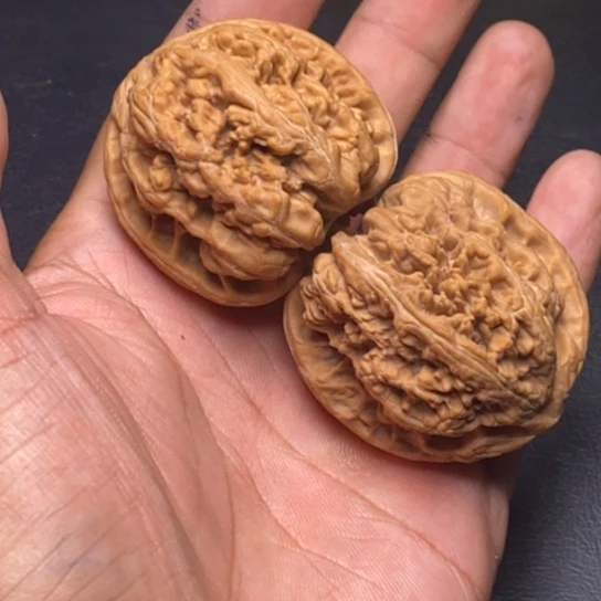 【闪购商品】把件文玩核桃粗筋