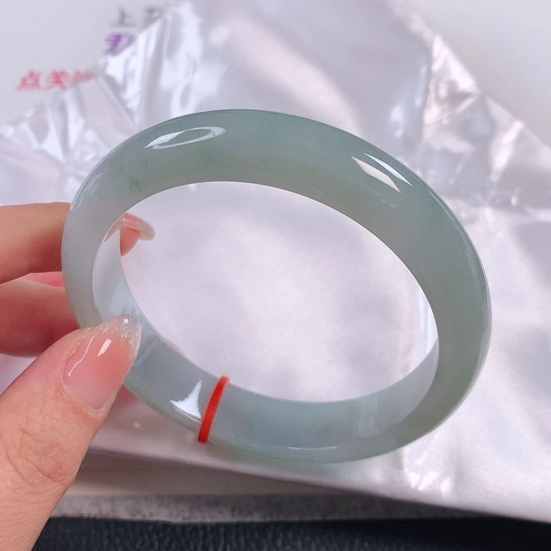 翡翠手镯未镶嵌 正圈①④⑧