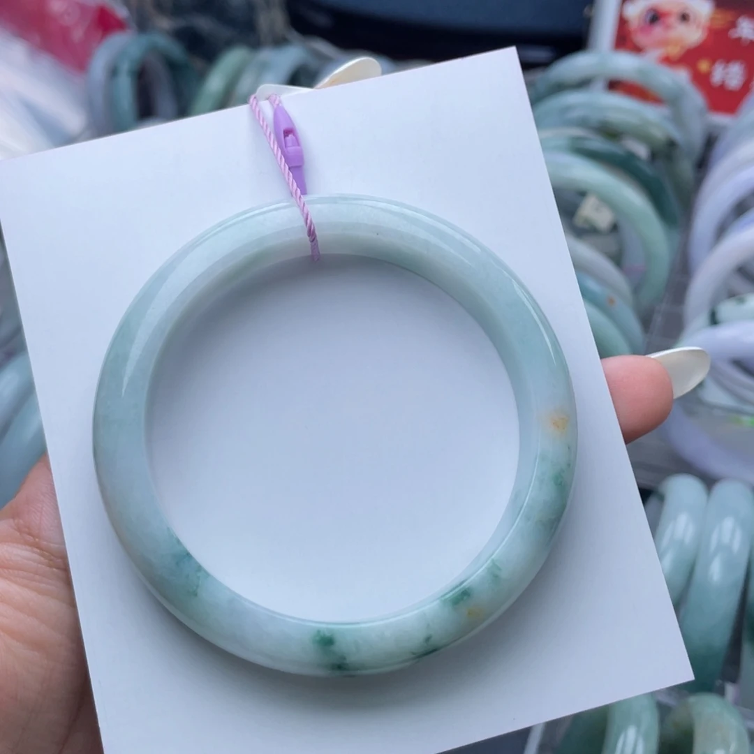 翡翠未镶嵌手镯58.4圈