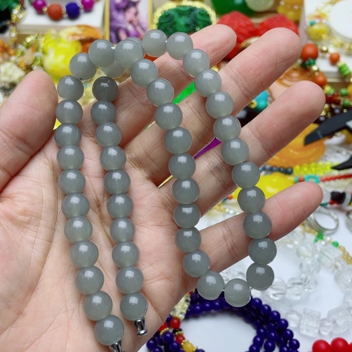 树脂制品80号灰色项链