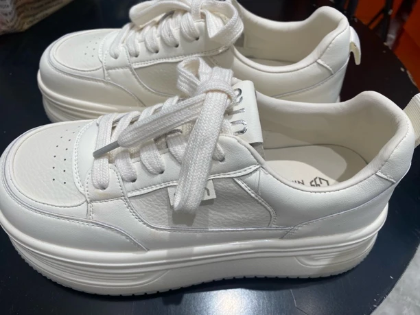 休闲百搭透气小白鞋《自然风》