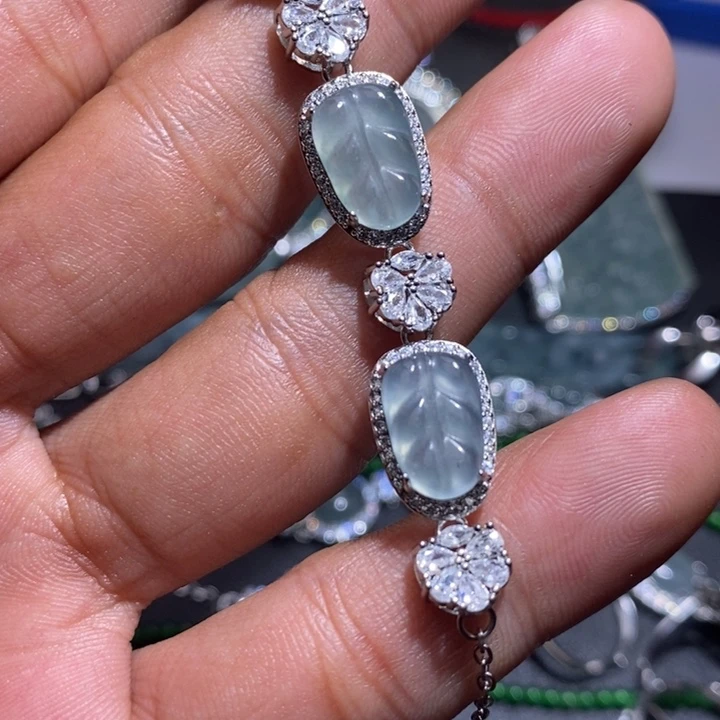 翡翠未镶嵌颈饰天然翡翠