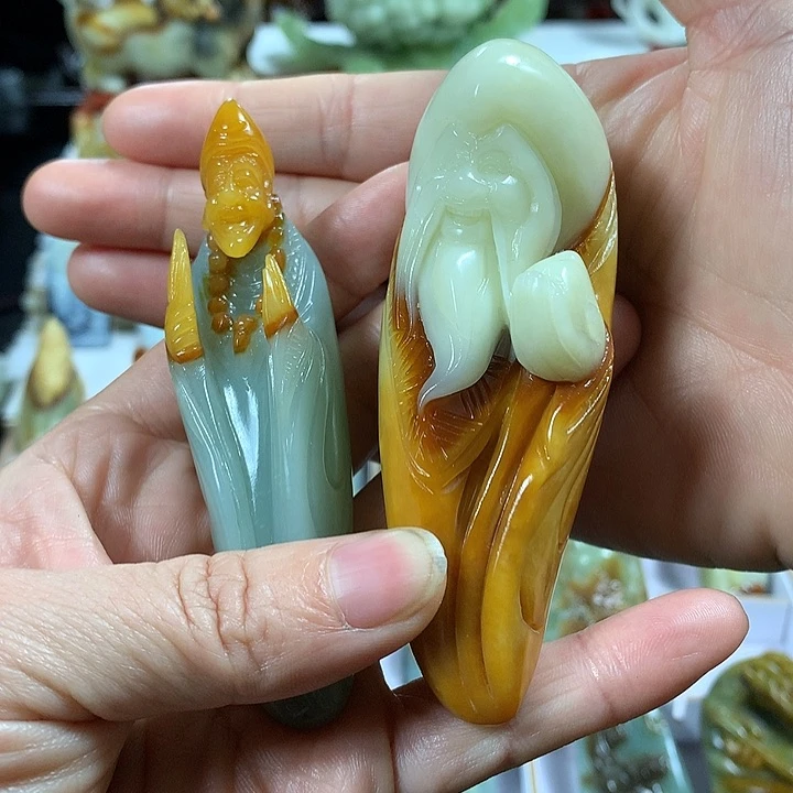 蛇纹石玉手把件未镶嵌人**味