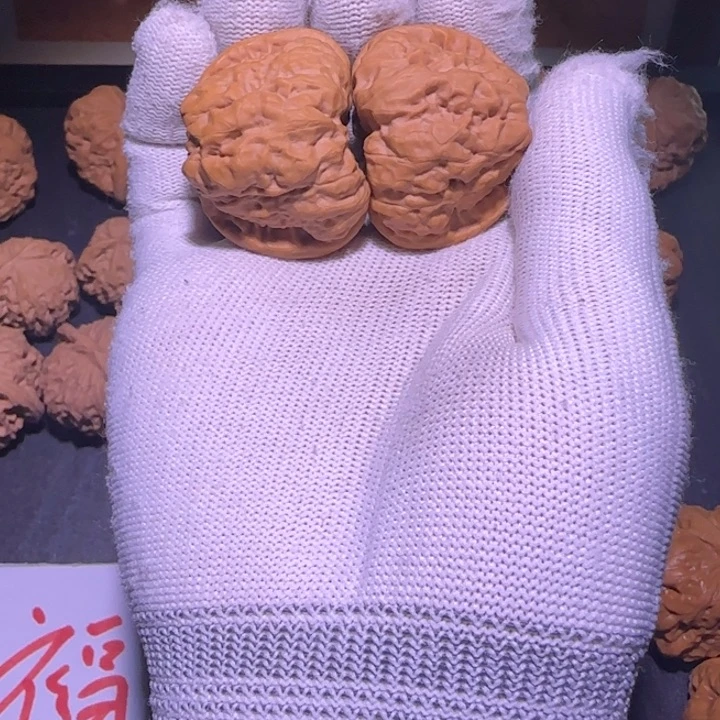 核桃福利蛤蟆头手把件