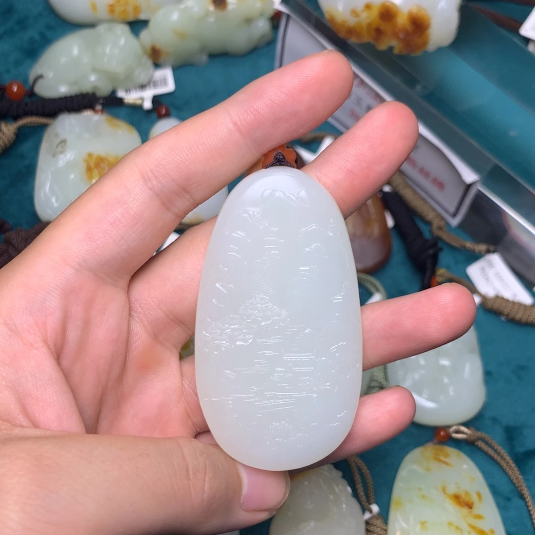 颈饰未镶嵌和田玉