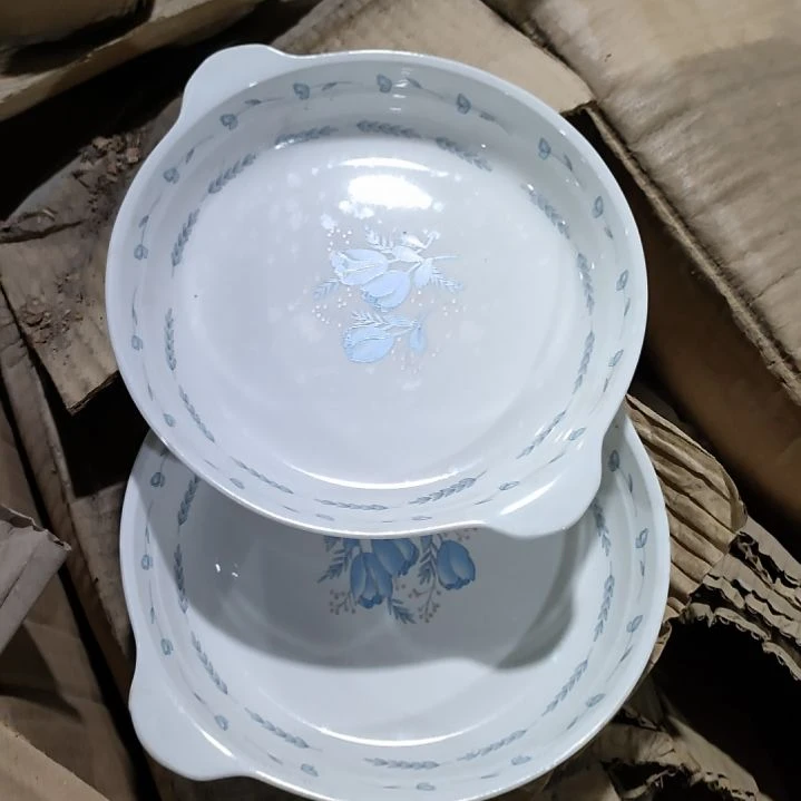 摆件盘子碗茶壶啥都有