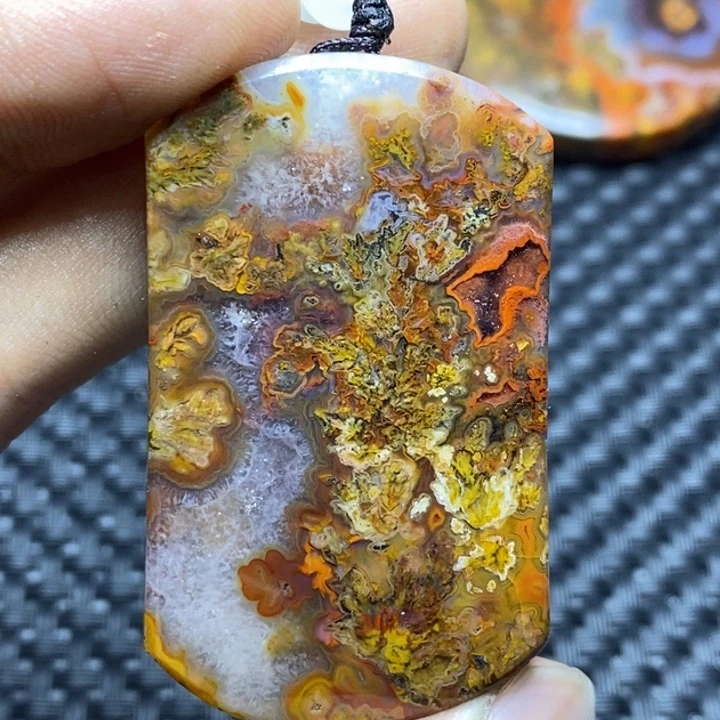 玛瑙/玉髓颈饰未镶嵌幽****)