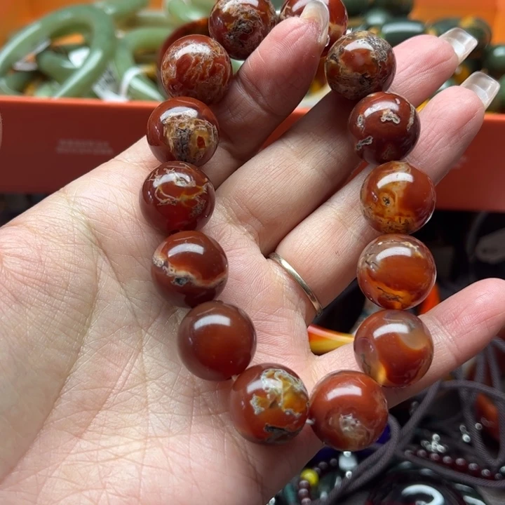 玛瑙/玉髓手镯未镶嵌