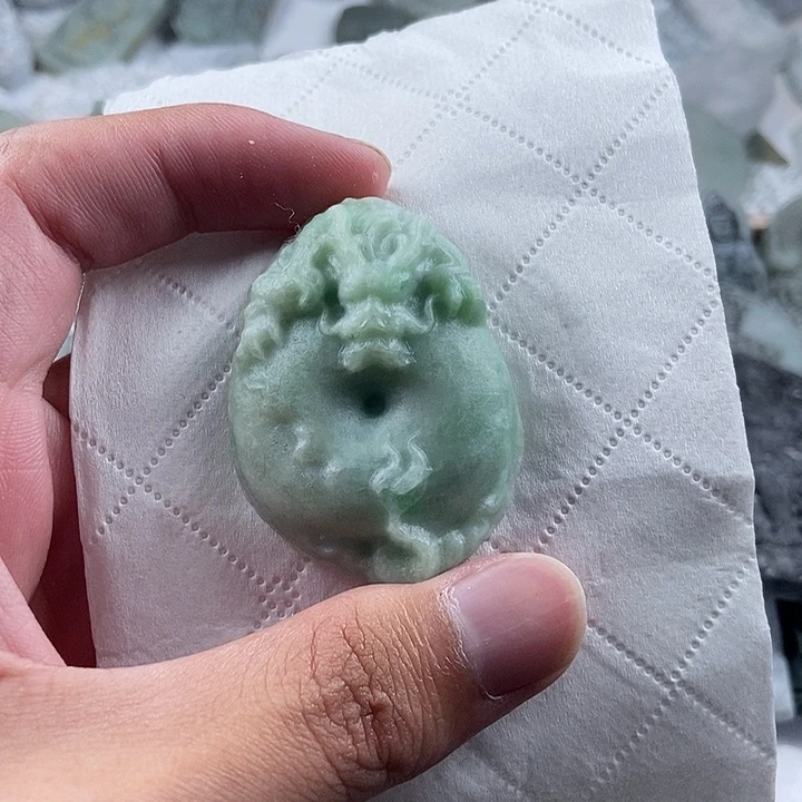 定制翡翠未镶嵌吊坠