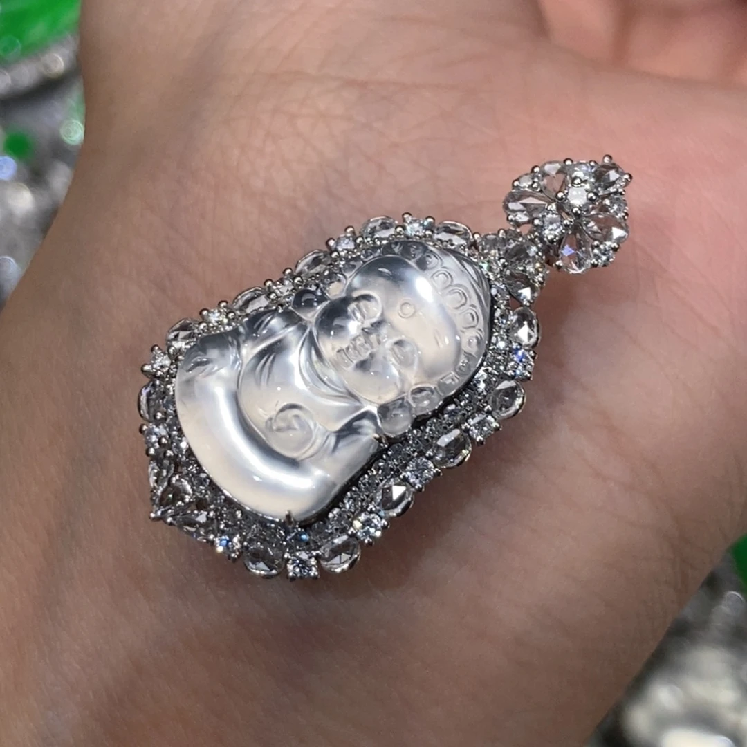 翡翠18K金镶嵌颈饰天然缅甸A货翡翠