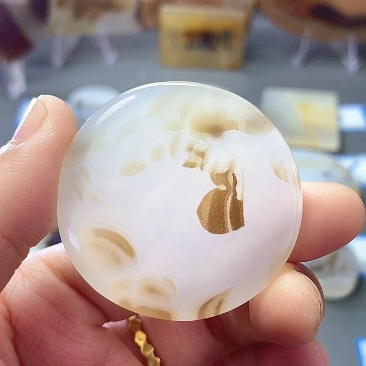 玛瑙/玉髓未镶嵌珠宝半成品