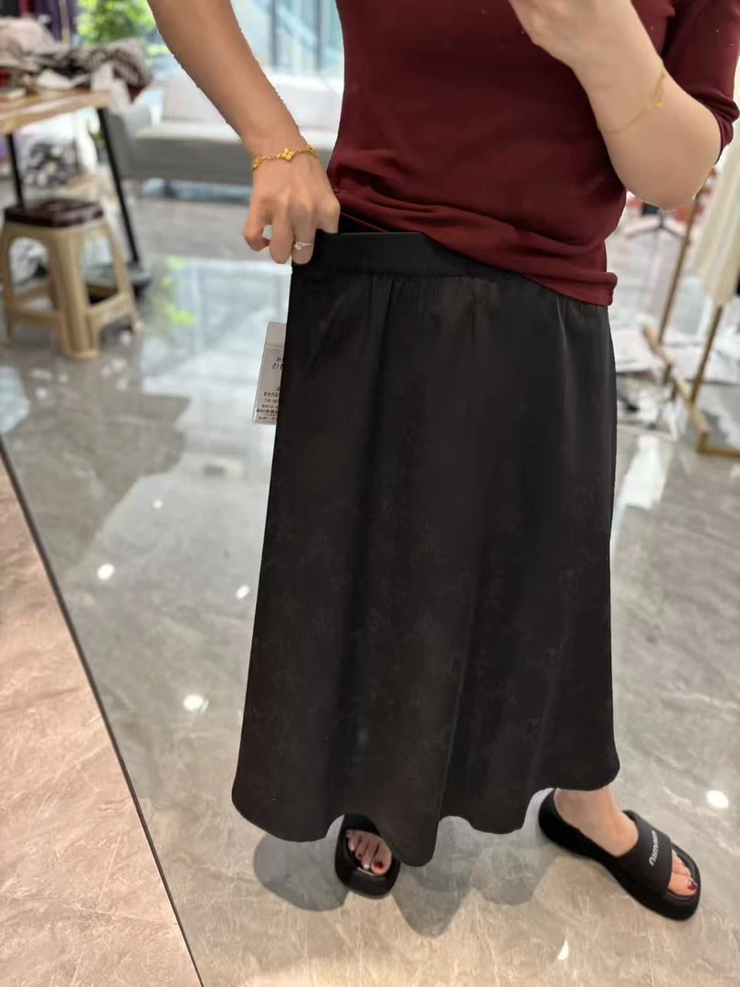 【丽丽家】秋季高端提花时尚气质款百搭半身裙115