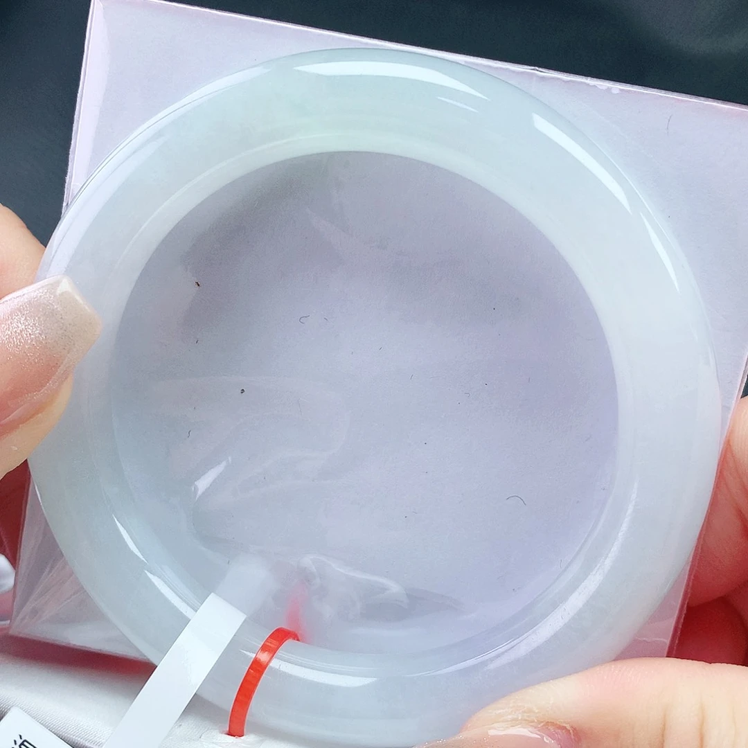 翡翠手镯未镶嵌59圈