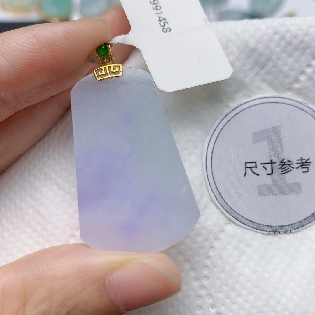 翡翠18K金镶嵌颈饰天然缅甸A货翡翠