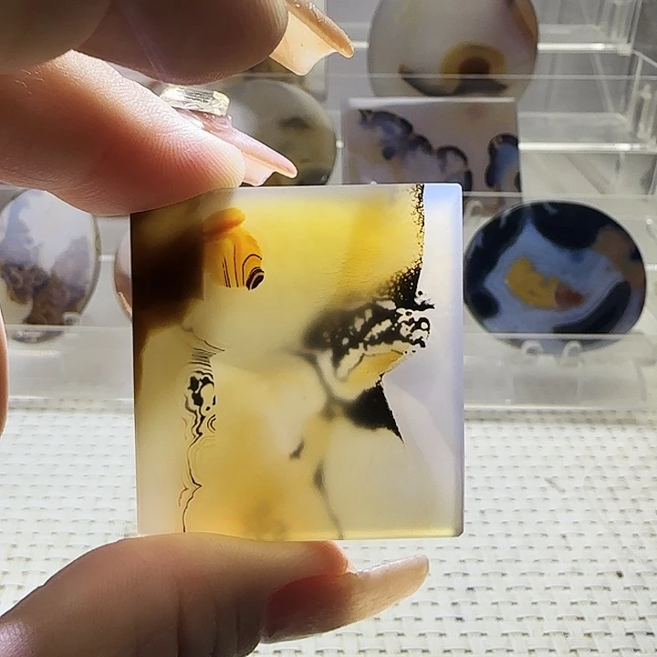 玛瑙/玉髓未镶嵌珠宝奇石