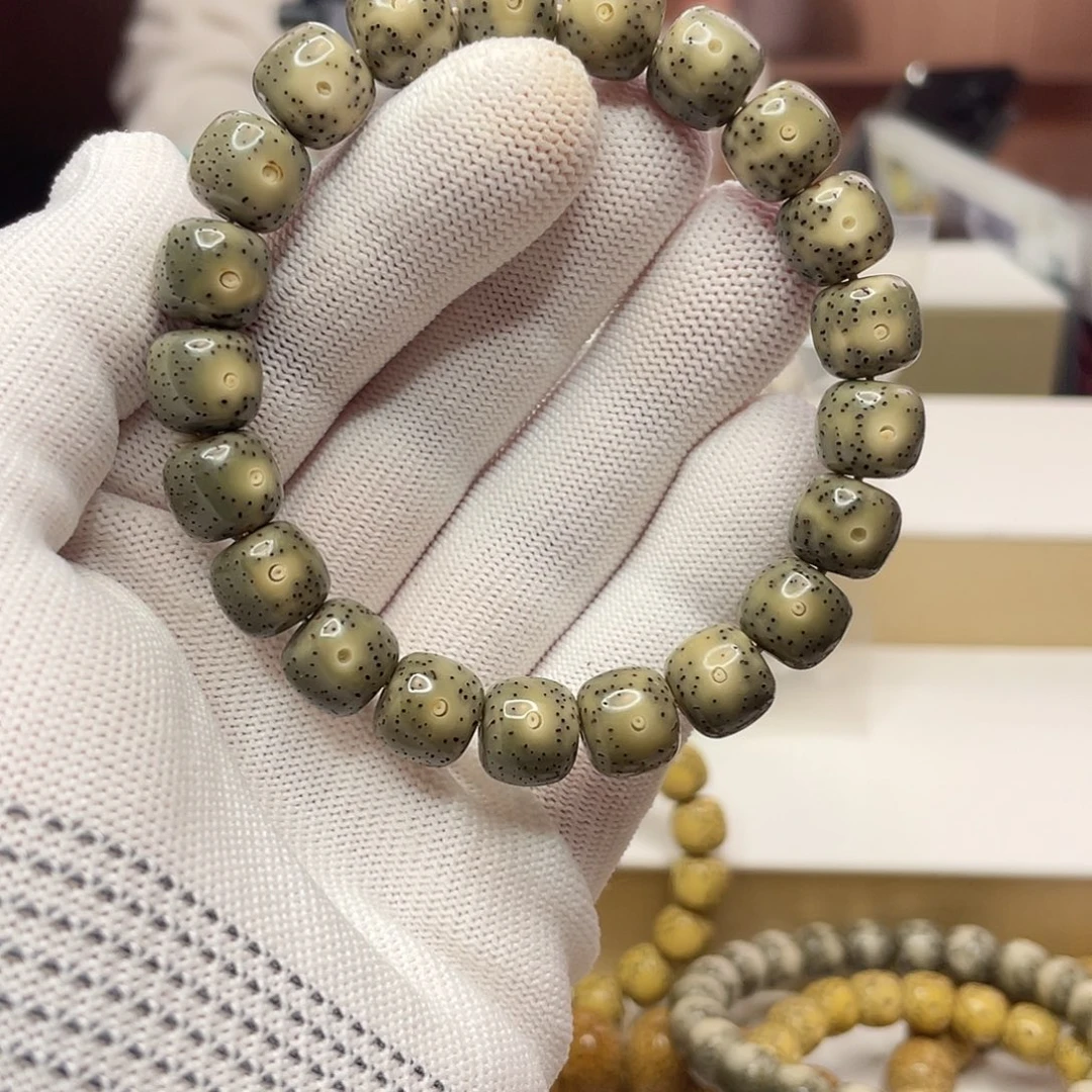 星月菩提吊坠11/10石玉同枝帝王绿糯冰单圈