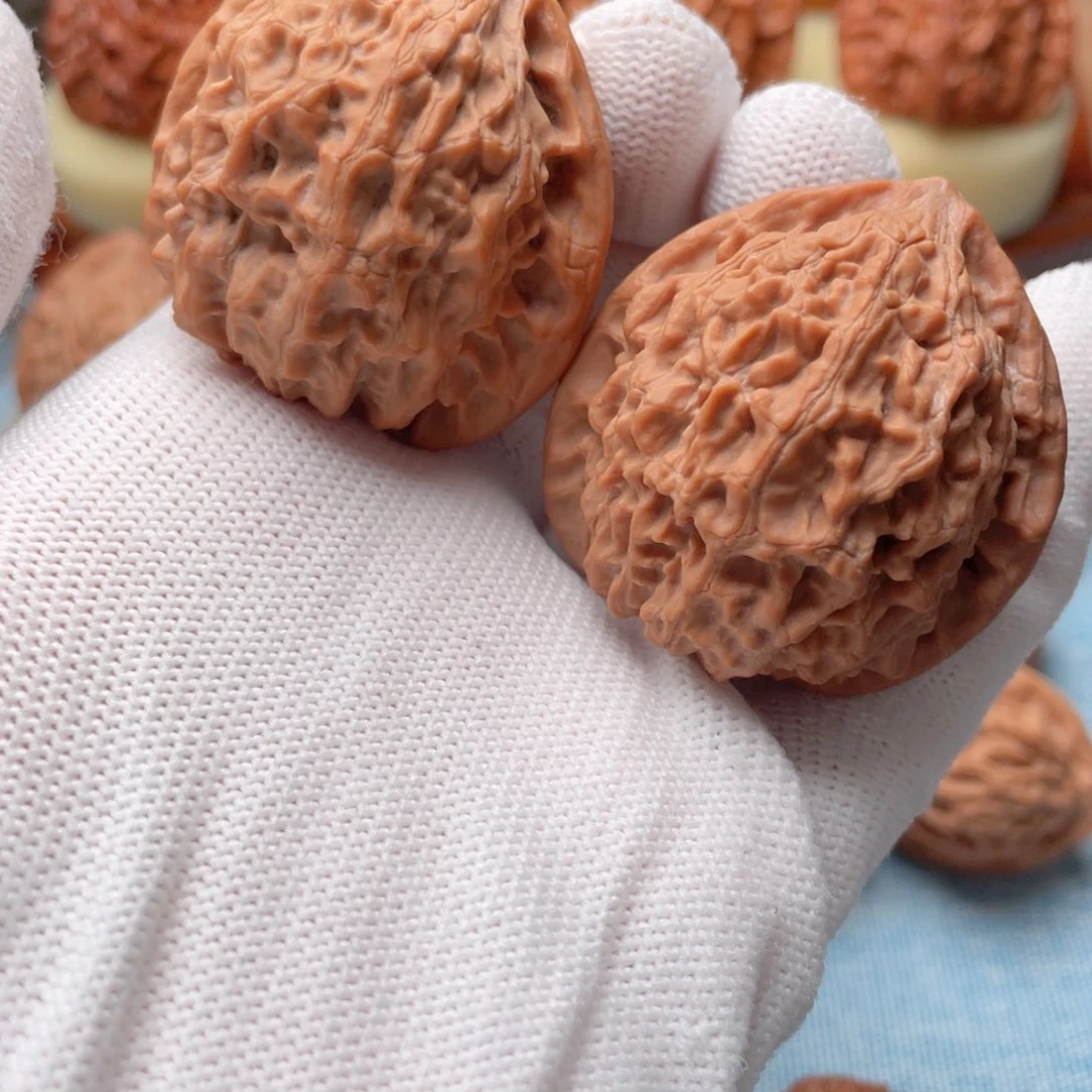 桃核吊坠41尺寸金牛