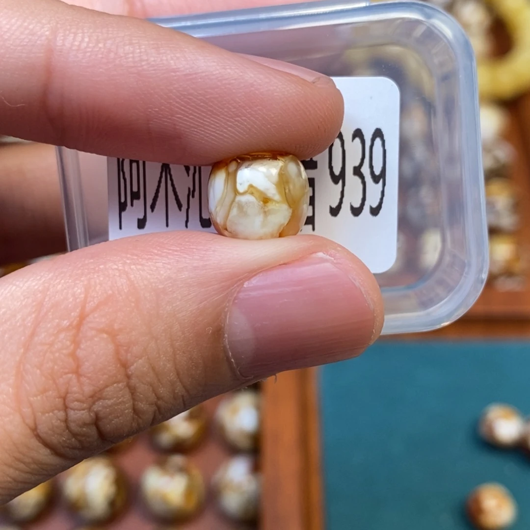 把件猴头核桃沁色圆珠老型939