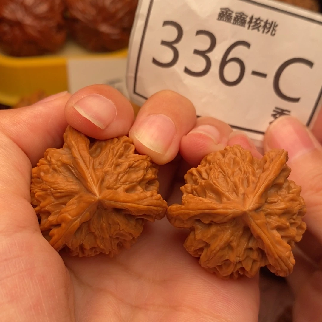 文玩核桃把件盘山奔35……