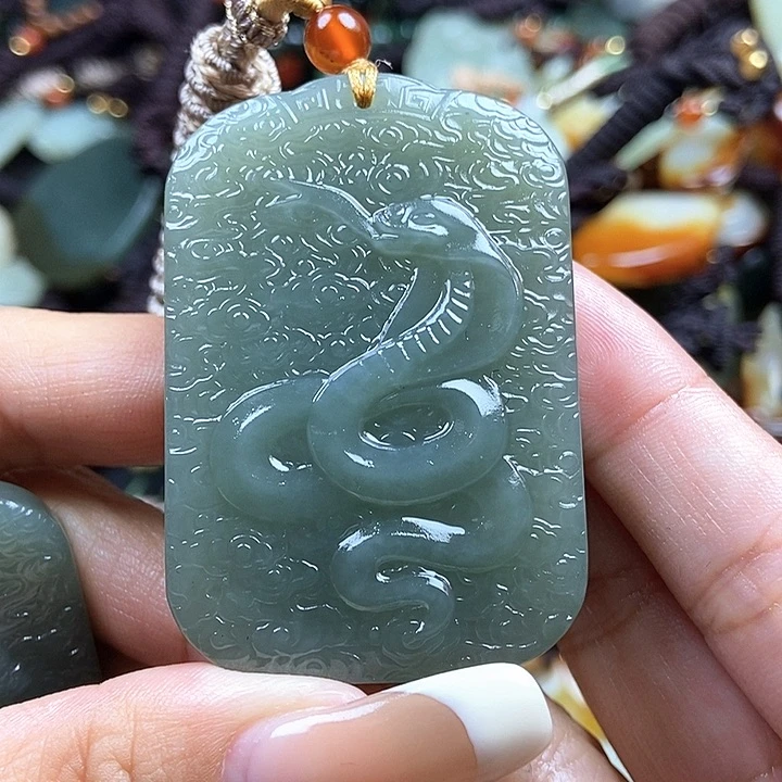 和田玉颈饰未镶嵌双面