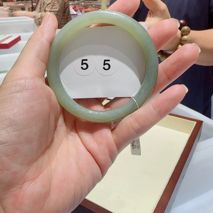 和田玉未镶嵌手镯108