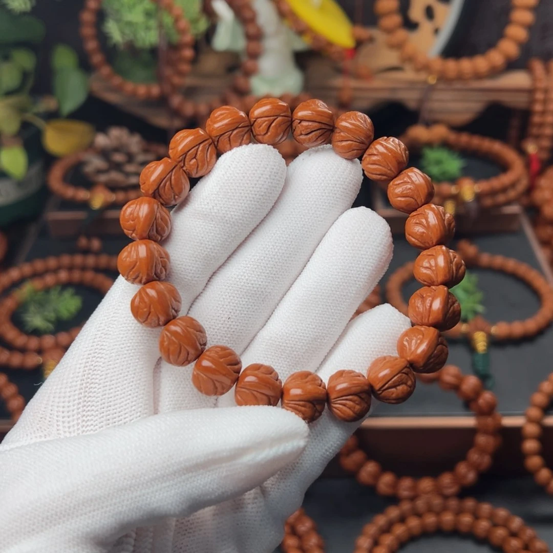 吊坠桃核1.3玉龙脊手串