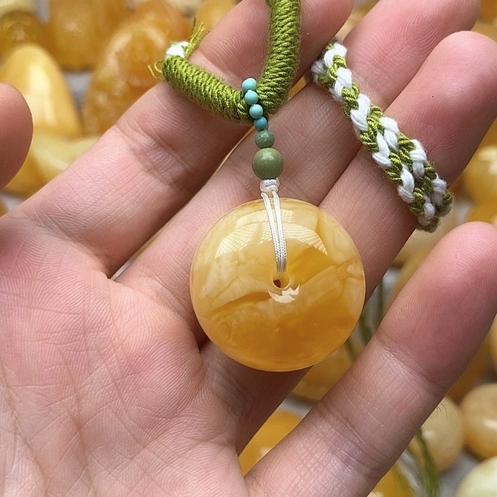 未镶嵌颈饰琥珀琥珀蜜蜡吊坠
