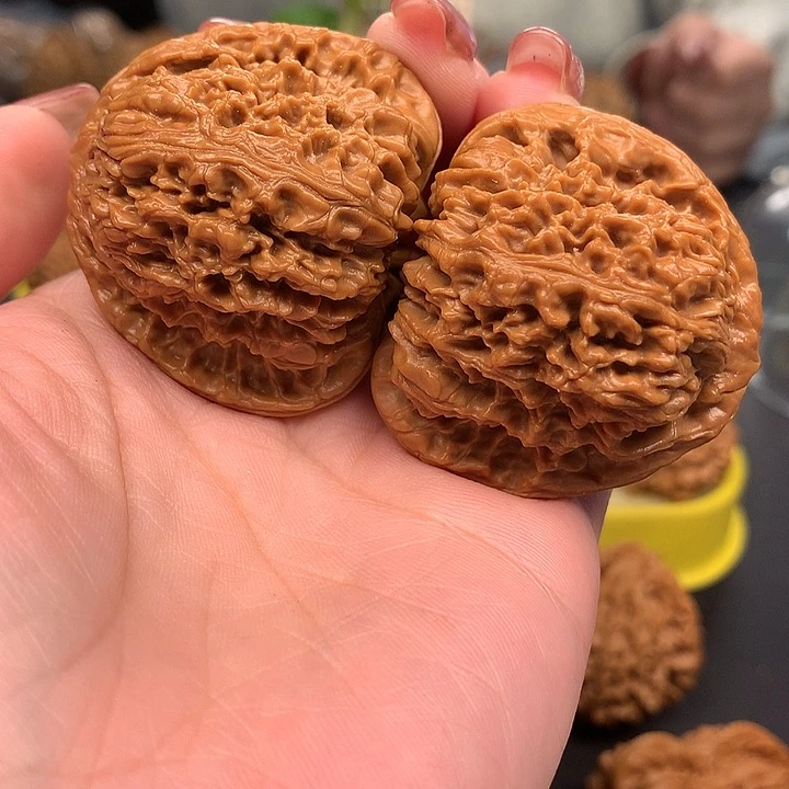 文玩核桃吊坠Z*李44南疆石