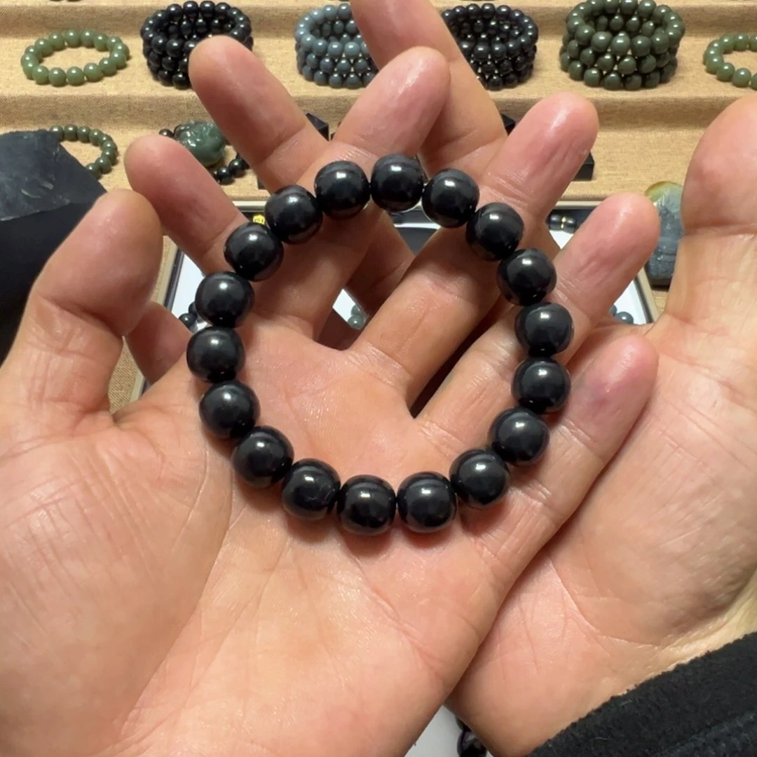 颈饰未镶嵌和田玉（墨玉）