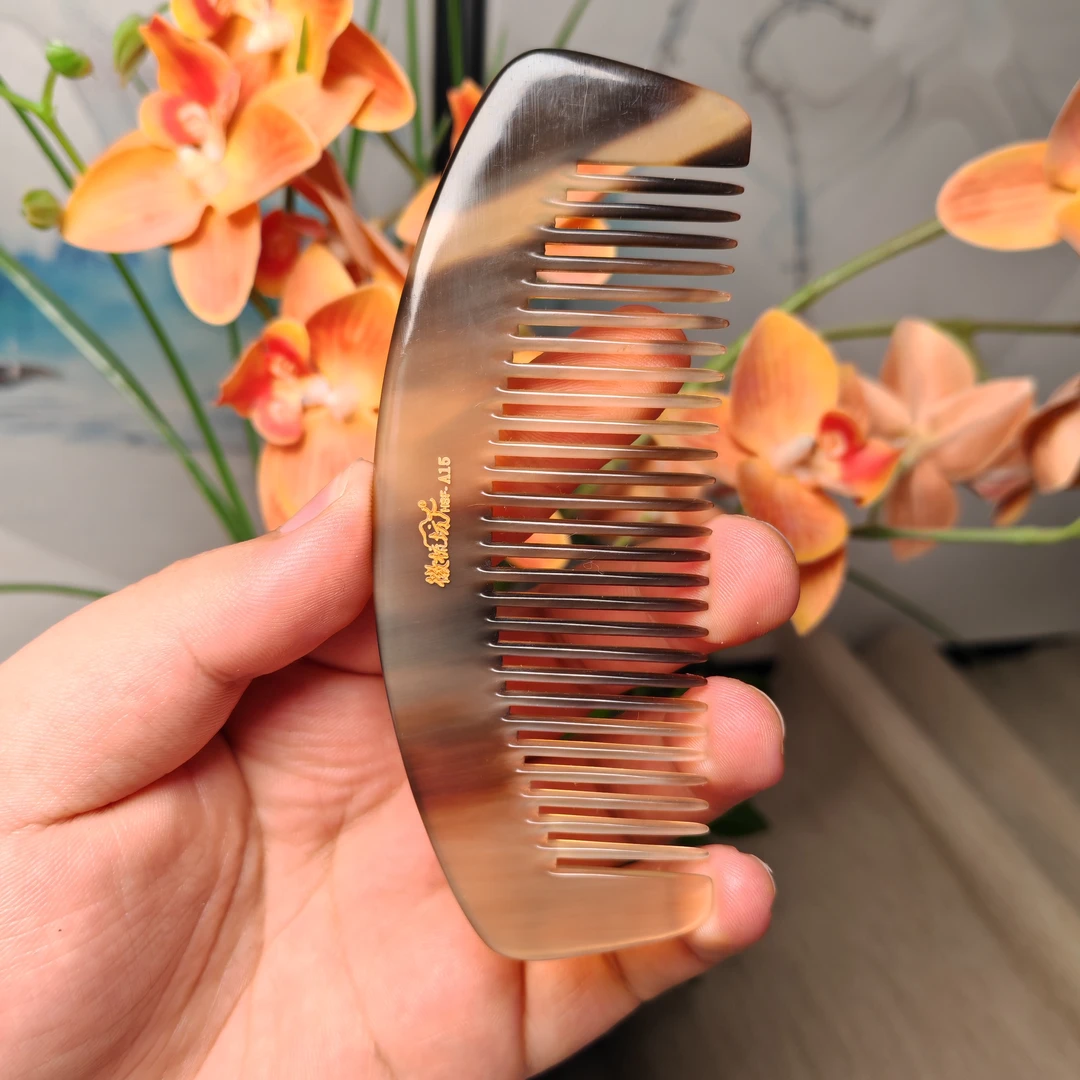 板娘专享 白水牛角中号光背正常齿满月梳-073