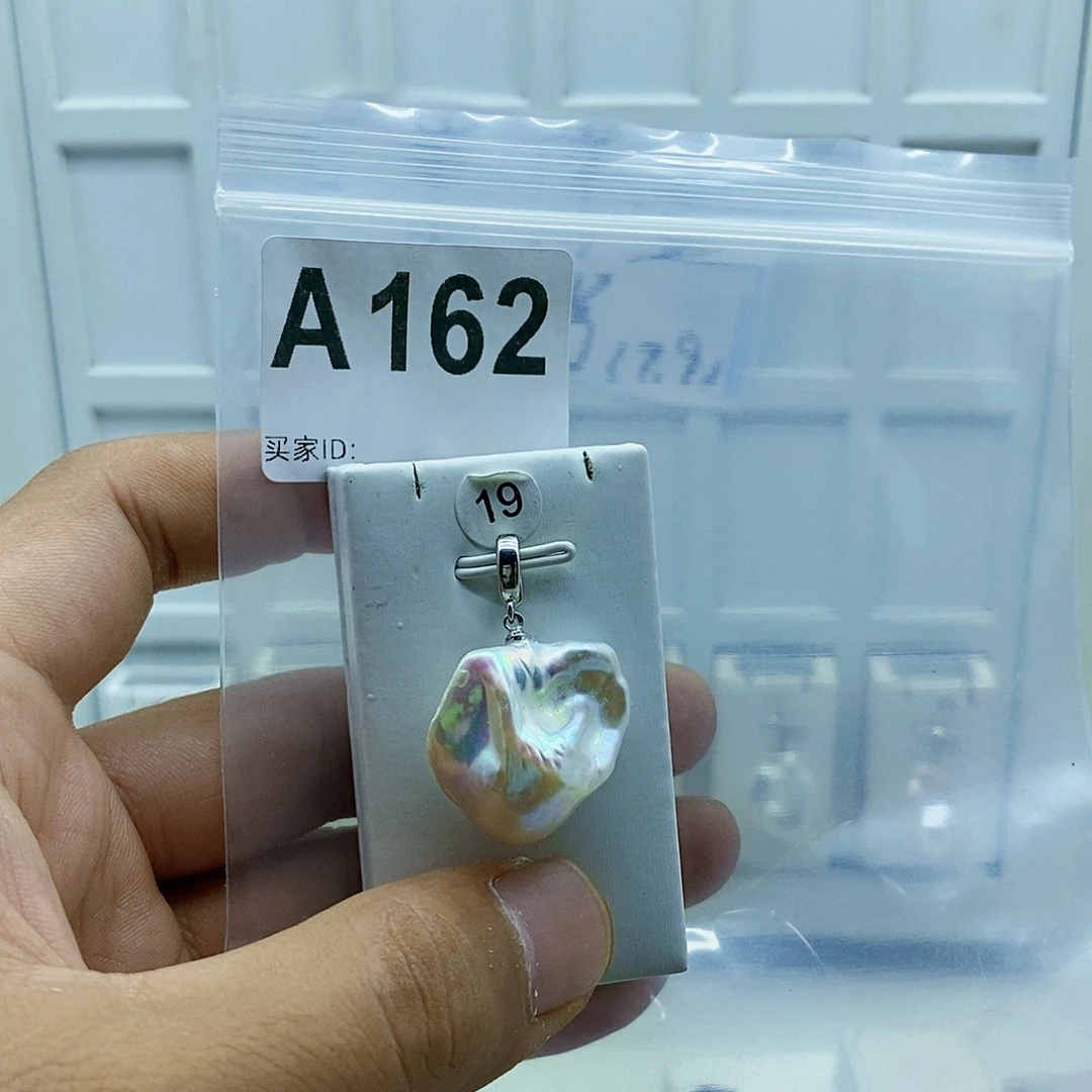 淡水珍珠合金颈饰