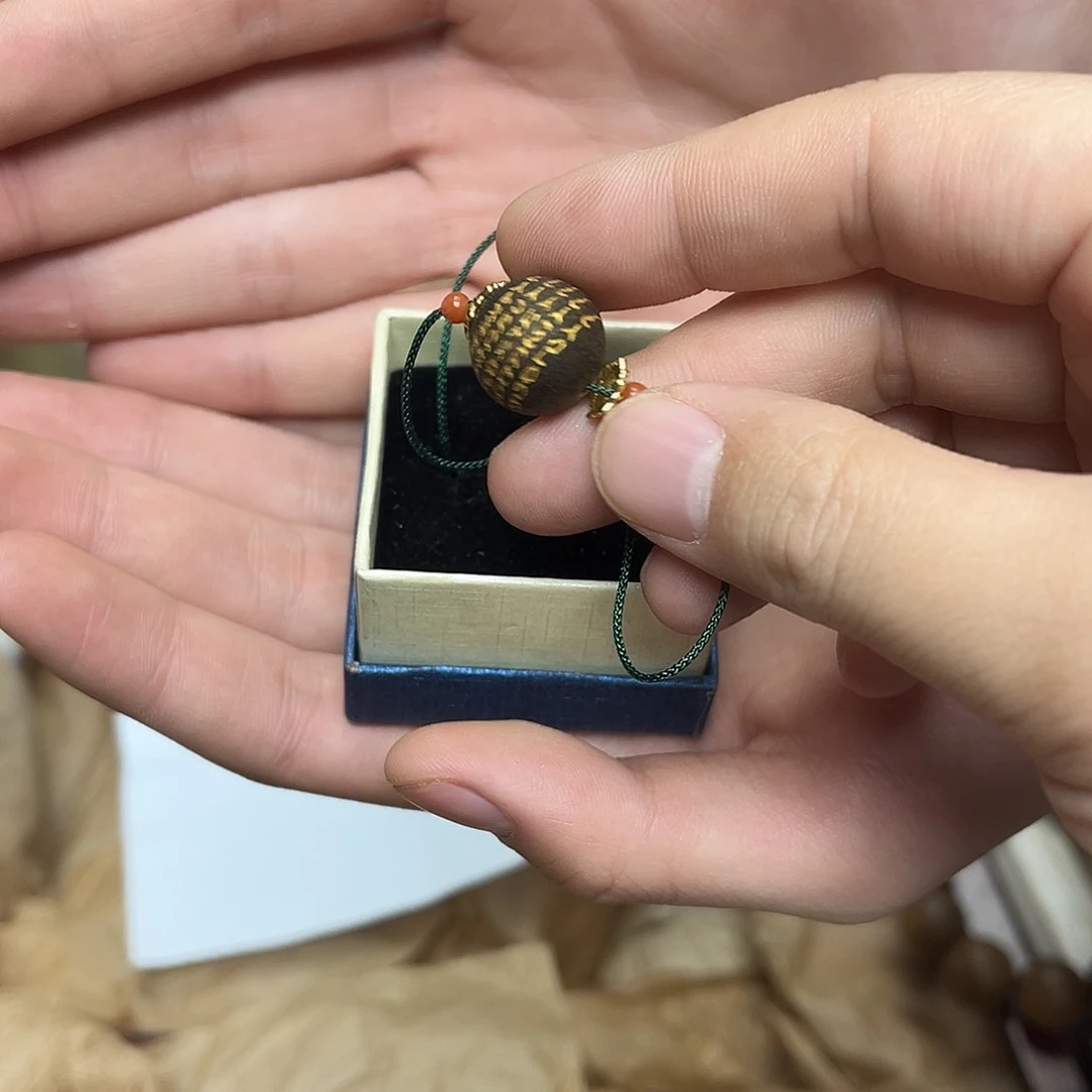 大叶紫檀（黑酸枝木类）