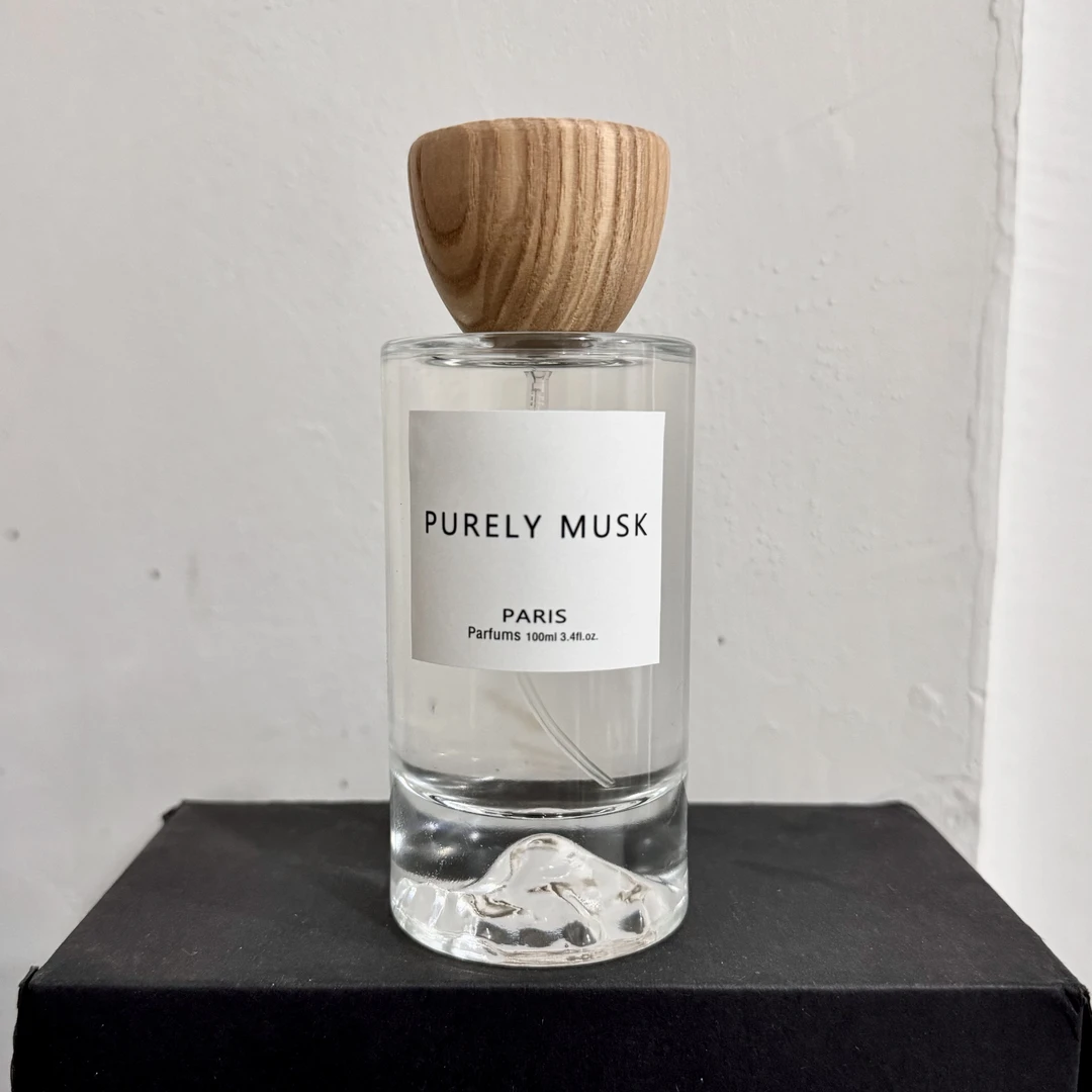 【纯粹迷情】定制香精版，重点留香久，女香（木质花香）100ml