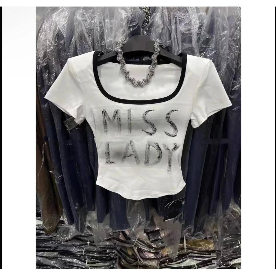 （倩倩）2025夏季方领字母印花短袖T恤女修身撞色辣妹短款上衣31