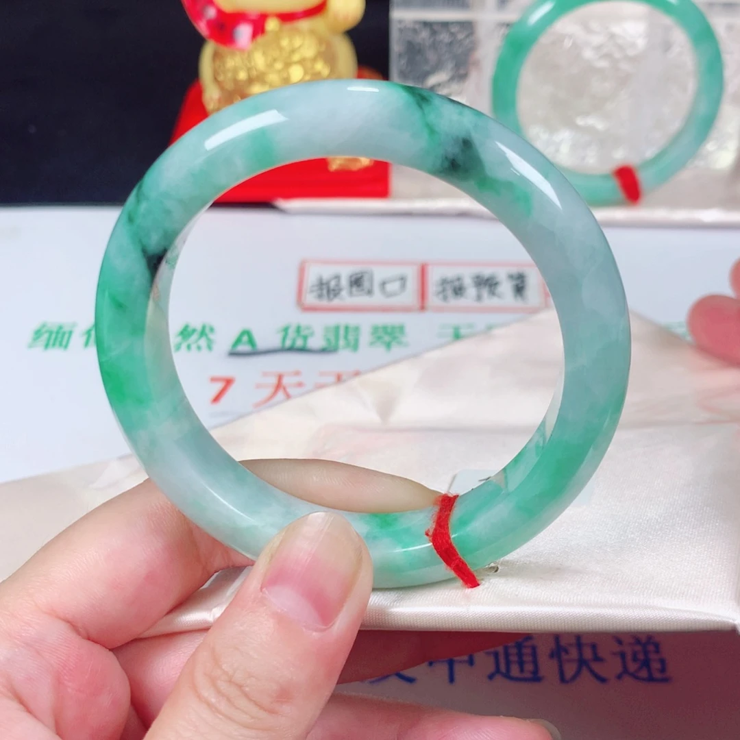 翡翠手镯未镶嵌1014