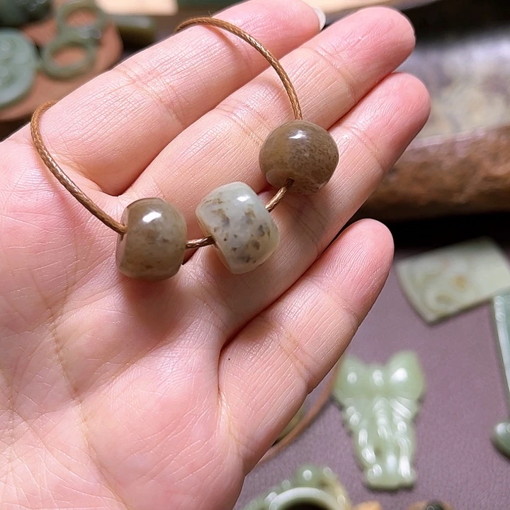 岫岩河磨玉（透闪石质玉）手绳未镶嵌