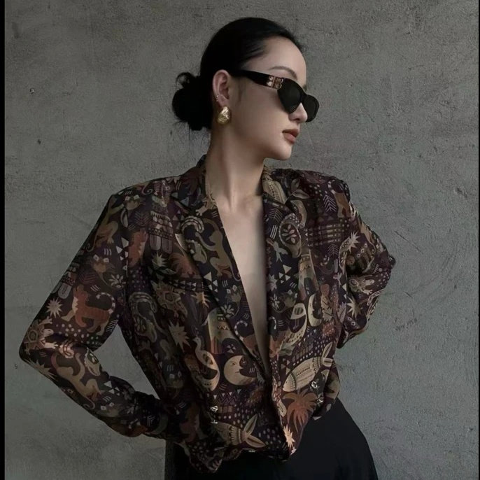 任意2件异域复古上衣299