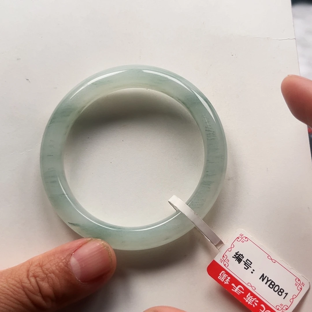 石英质玉未镶嵌手镯NYB081