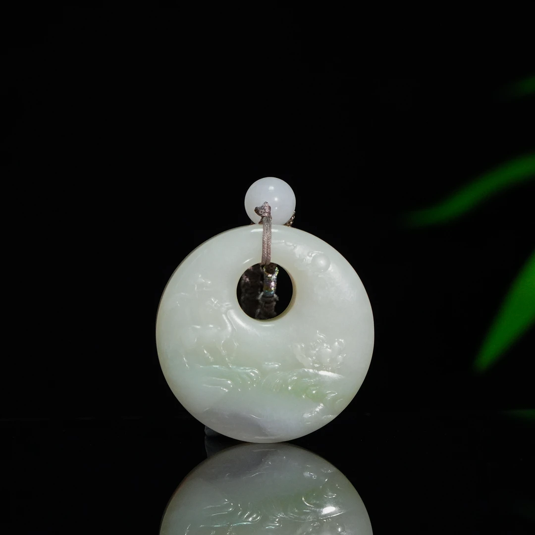 Lot47 和田玉挂件77.45g/十竹斋拍卖1610804