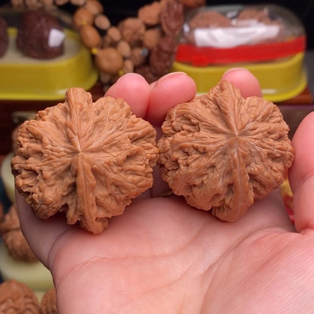 吊坠文玩核桃47大粗筋