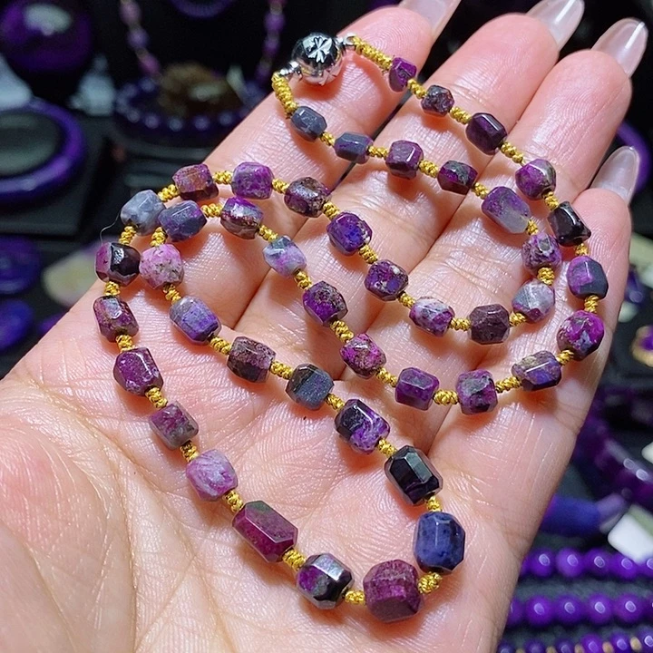 未镶嵌苏纪石（舒俱来）项链