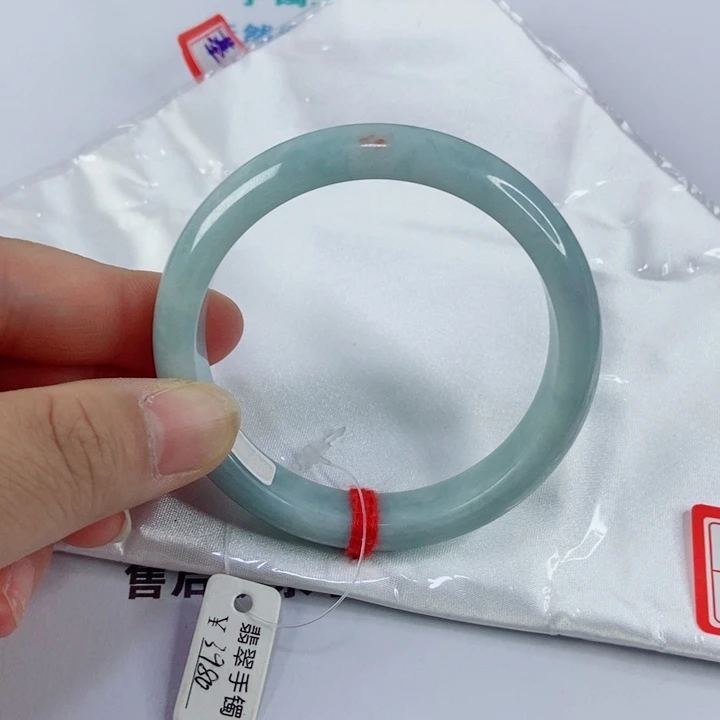 翡翠手镯未镶嵌天然翡翠手镯